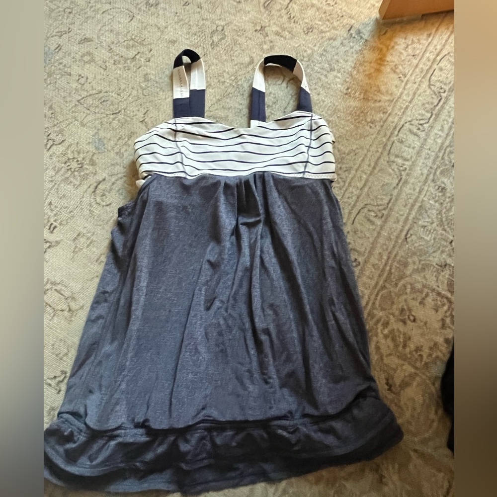 Lululemon tank top